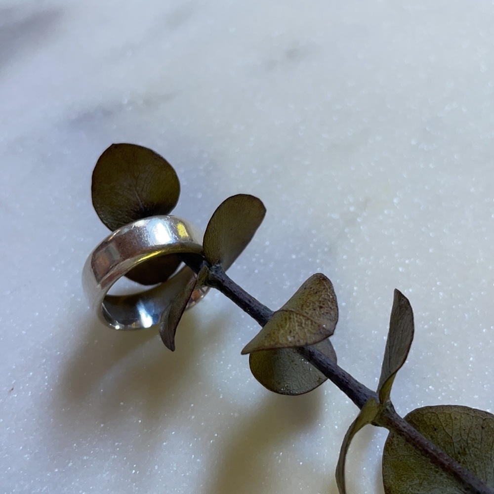 Vintage | Simple 925 Silver Band Ring - Picture 9 of 13